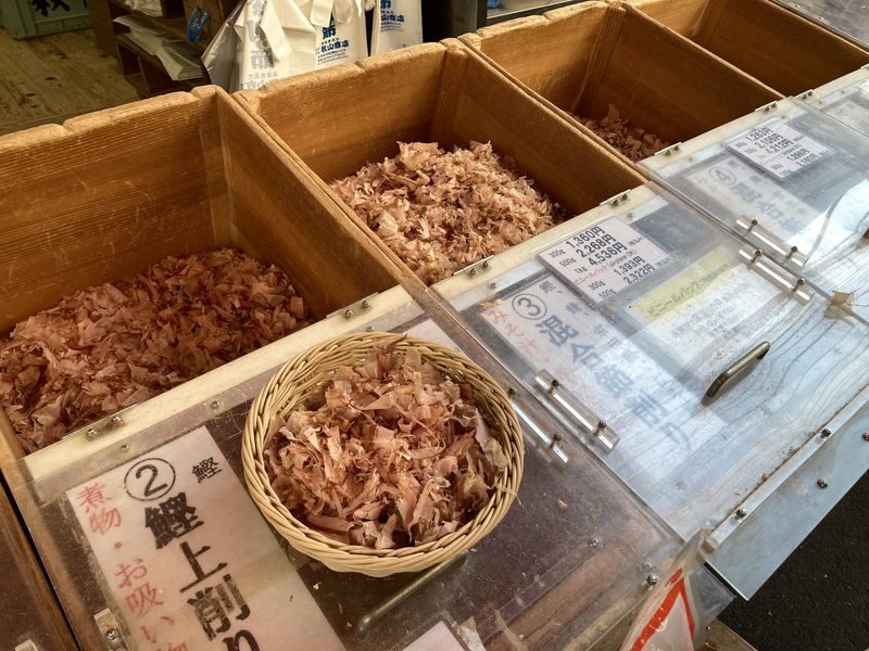 Tokyo: Tsukiji Fish Market Culture Walking and Food Tour - Practical details before you go