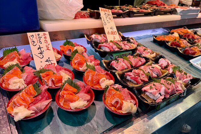Tokyo Tsukiji Fish Market Street Food and Walking Tour - Detailed Review of the Tokyo Tsukiji Fish Market Street Food and Walking Tour