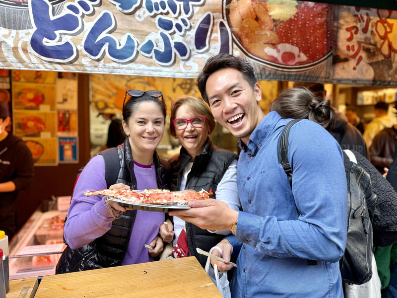 Tokyo: Tsukiji Fish Market Street Food Tour - Start at Tsukiji Hongwanji Temple