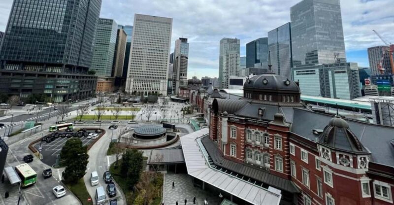 Tokyo walking tour around Imperial Palace and Tokyo Station - Key Points