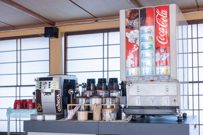 Tokyo Yakatabune Cruise: Sukiyaki Cuisine, Show Performance, and Tokyo Tower Sightseeing Plan - Who Will Enjoy This Most