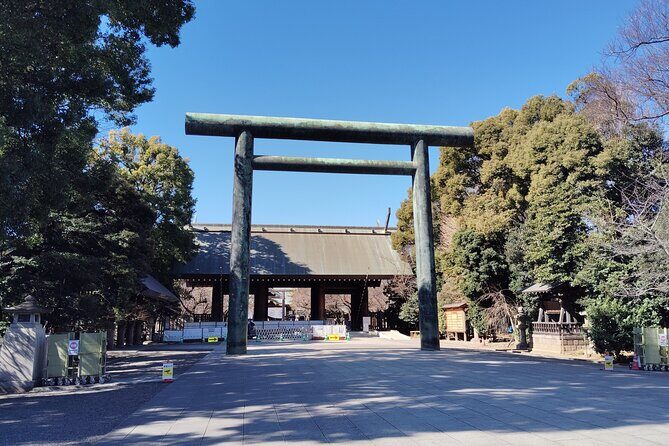 Tokyo: Yasukuni Shrine and Yushukan Museum Guided Tour - A Closer Look at the Itinerary