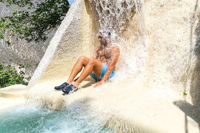 Tolantongo Caves Hot Springs & Waterfalls Small Group Tour - What Is the Tolantongo Caves Hot Springs & Waterfalls Tour?