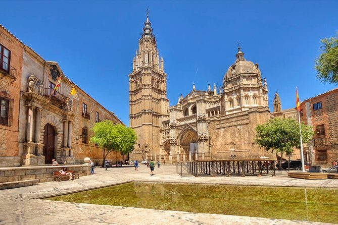 Toledo and Segovia Private Tour with Hotel Pick up from Madrid - Key Points