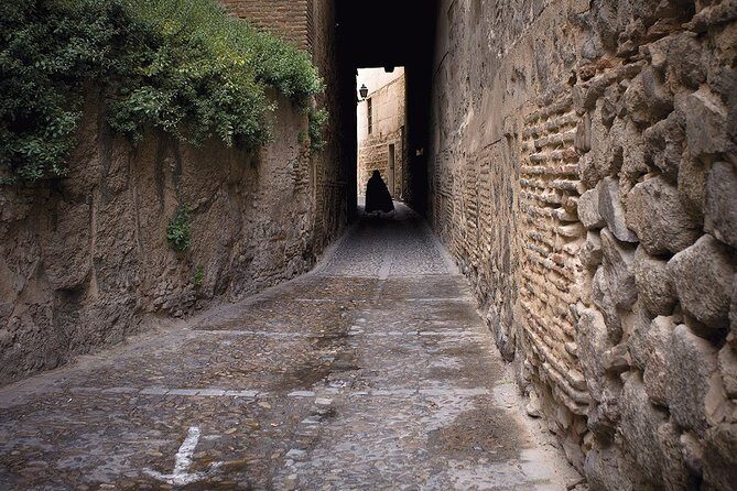 Toledo and Segovia Private Tour with Hotel Pick up from Madrid - FAQs