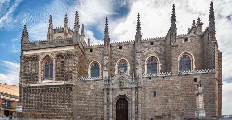 Toledo: Guided Monument Walking Tour with Wristband Pass - Who Will Love This Tour?