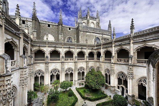 Toledo Private Half Day Tour Cathedral Santo Tome and Synagoge - FAQs