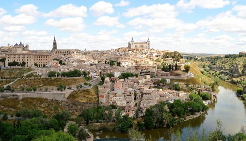 TOLEDO: Private Tour With Official Guide - Why Choose This Tour?