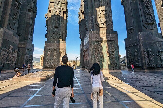 Top highlights of Tbilisi: Old City Sameba Chronicles of Georgia - Key Points