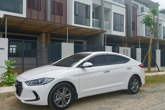 (TOP) Private car: Hanoi/Noi Bai Airport (HAN) from/to SaPa - Who Will Love This Transfer?