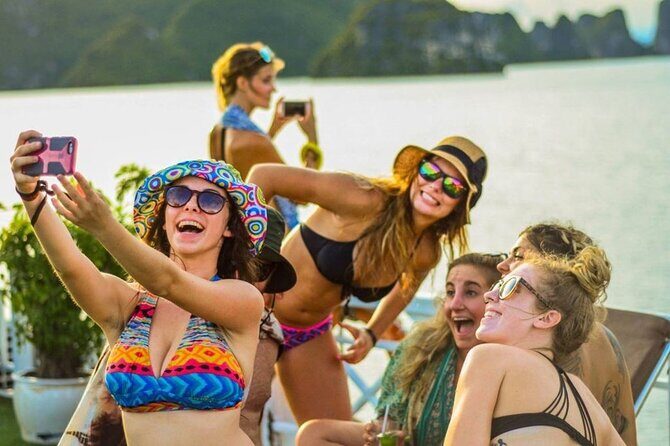 Top-Rated 2-Day Luxury: Halong Bay & Ninh Binh Wonders from Hanoi - Key Points