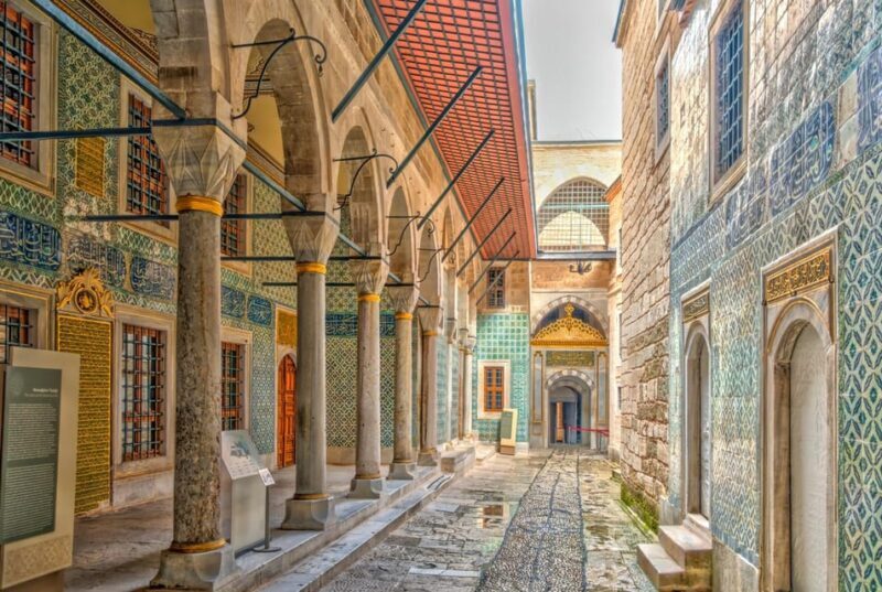 Topkapi Palace and Harem Istanbul Fast-Track Tickets, Tour - Exploring the Majesty of Topkapi Palace