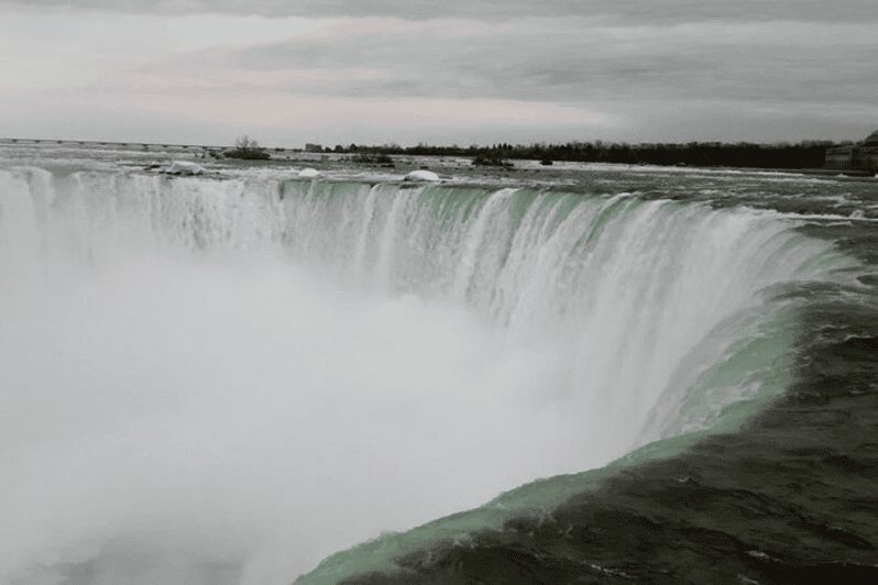 Toronto and Niagara Falls: Full-Day City and Nature Tour - Analyzing the Value