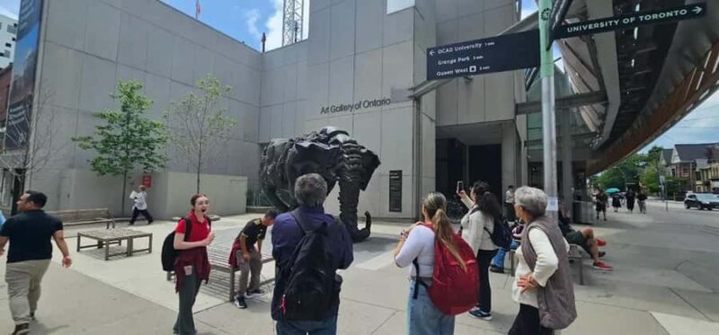 Toronto Discovery District Highlights Tour | 2-Hour - In The Sum Up