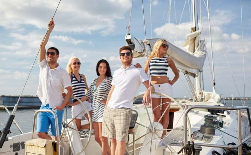 Toronto: Friday Night Wine & Cheese Sail - In-Depth Review of the Toronto: Friday Night Wine & Cheese Sail