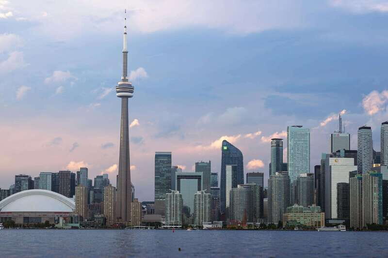 Toronto: Guided layover and stopover tour with transfers. - FAQ