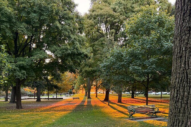 Toronto Highlights Walking Tour with a Local - FAQ about the Toronto Highlights Walking Tour with a Local