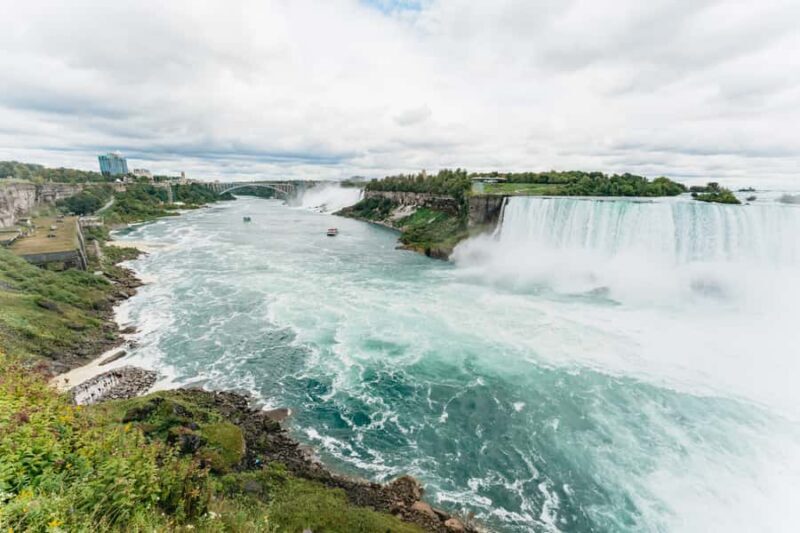 Toronto: Niagara Day Tour w/ Niagara on the Lake & Boat Ride - Key Points