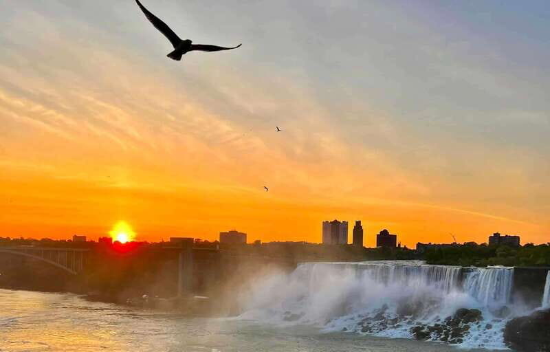 Toronto: Niagara Falls Day & Evening Tour + Top Attractions - The Sum Up