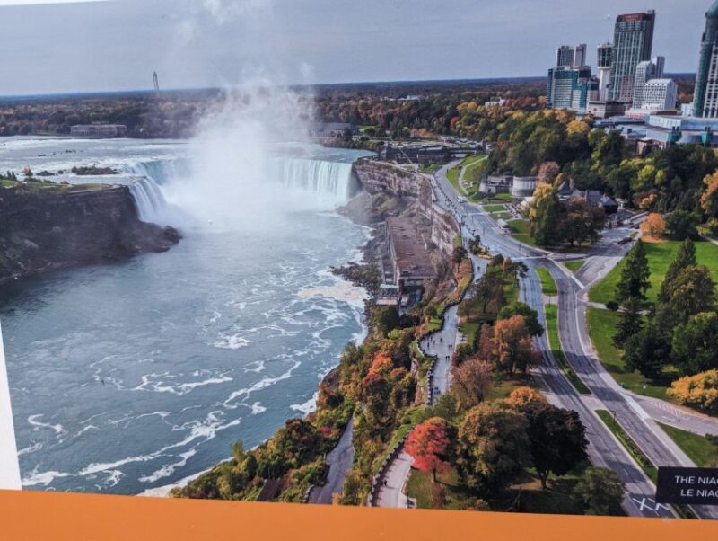 Toronto: Niagara Falls Tour with Boat Ride, Dinner, & Lights - Dinner with a View: Nourishing Body and Soul