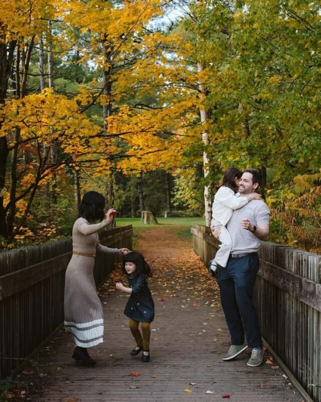 Toronto Photo Tour with a Private Photographer - Key Points