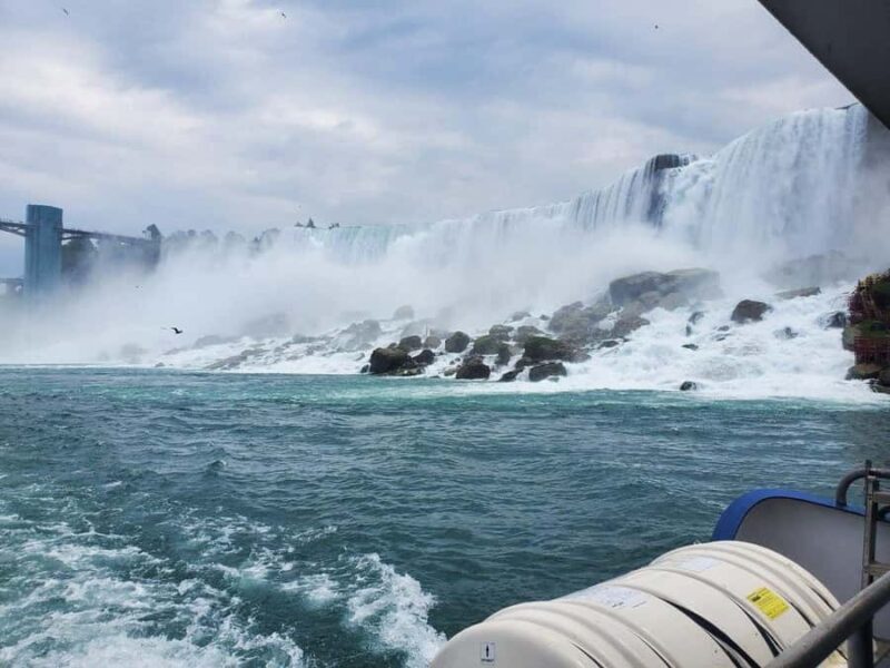 Toronto: Private Niagara Falls Tour with Boat Cruise - Who Should Consider This Tour?
