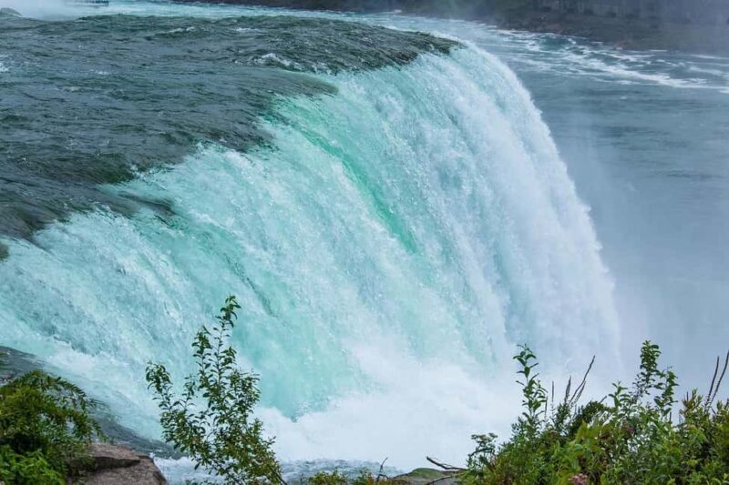 Toronto: Private Niagara Tour & Shopping at Niagara Outlet - Key Points