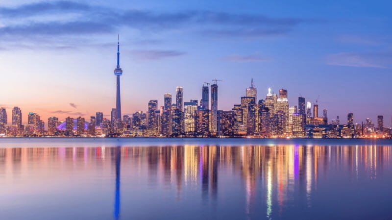 Toronto: Small Group Night Tour with Harbour Boat Cruise - Toronto: Small Group Night Tour with Harbour Boat Cruise