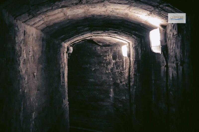 Tortosa: Air Raid Shelter No. 4 and Civil War Spaces Tour - Key Points