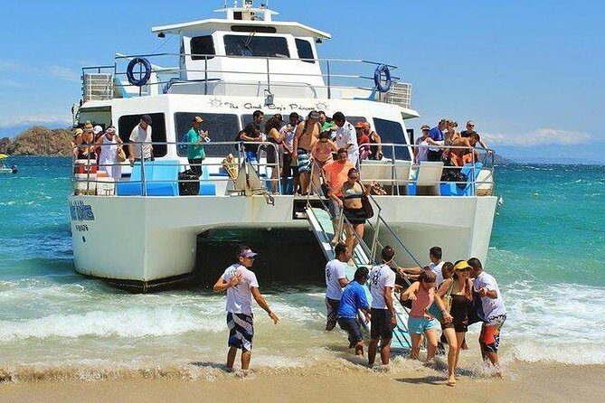 Tortuga Island Cruise with Lunch from San José - Key Points