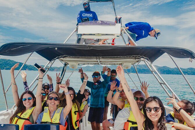 Tortuga Island Full Day Tour from San José with Lunch - Boat Ride to Tortuga Island: Scenic and Wildlife Encounters