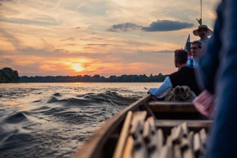Toru: Sunset on the Vistula From a Traditional Boat. - Key Points