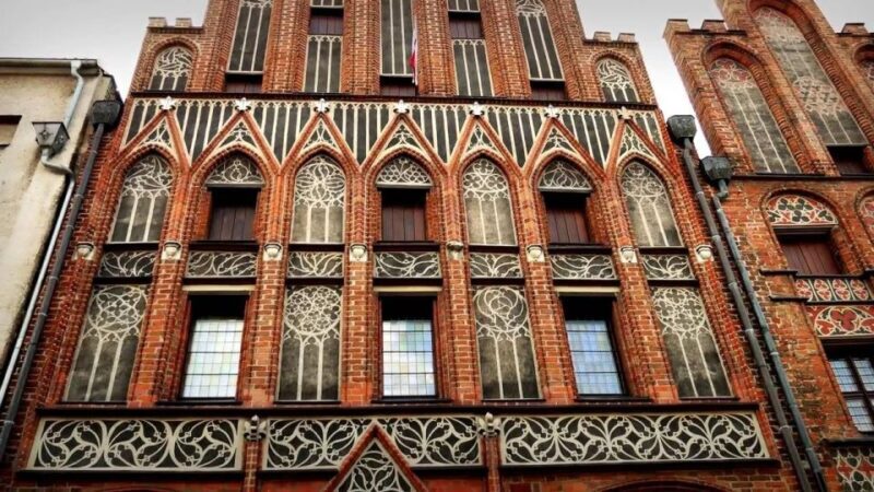 Torun Copernicus Trail and Old Town Private Walking Tour - Practical Details and Tips
