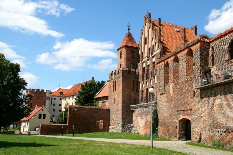 Torun Old Town Highlights Private Walking Tour - Who Should Consider This Tour?