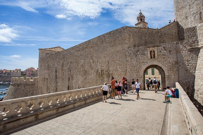 Total Game of Thrones Experience - FAQs