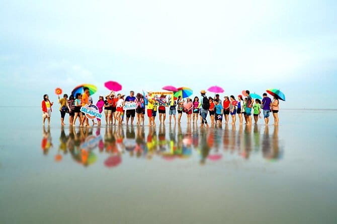 Total Reflection - Sky Mirror Tour to Kuala Selangor with Lunch - A Deeper Look into the Sky Mirror and Sasaran Beach Tour