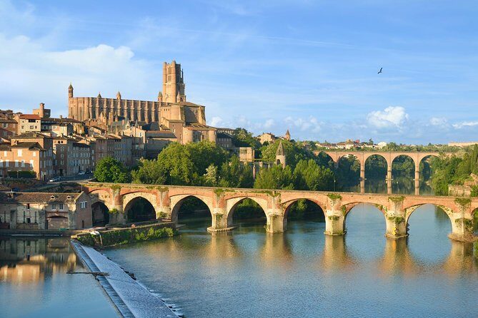 Toulouse : Albi and Cordes/Ciel Day Trip with audio guides - Exploring the Day Trip to Albi and Cordes sur Ciel