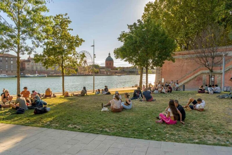 Toulouse and its monuments - guided walking tour in Spanish - Why This Tour Is Valuable