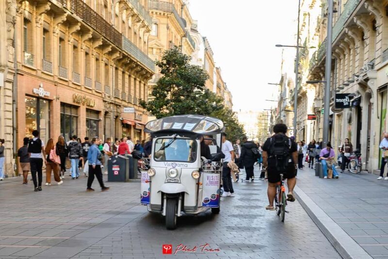 Toulouse: Electric Tuk-Tuk Tour with Photo Stops and Audio - Final Thoughts