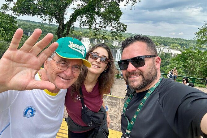 Tour 1 day: Brazilian Falls, Macuco Safari and Bird Park - Macuco Safari: Adventure in the Jungle