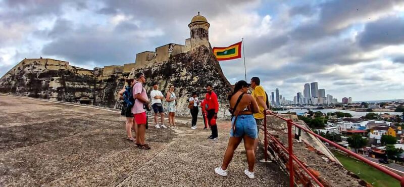 Tour Compartido al Castillo San Felipe de Barajas Cartagena - The Sum Up