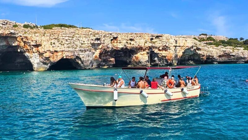 Tour di 2 ore alle Grotte di S. M. di Leuca - An In-Depth Look at the Santa Maria di Leuca Caves Boat Tour
