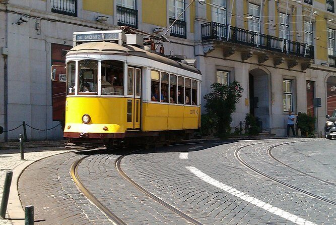 Tour Discover the charms and secrets of the beautiful city of Lisbon - FAQ