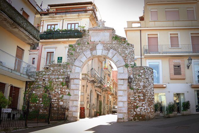 Tour ETNA-TAORMINA-ISOLA BELLA - Who Should Consider This Tour?