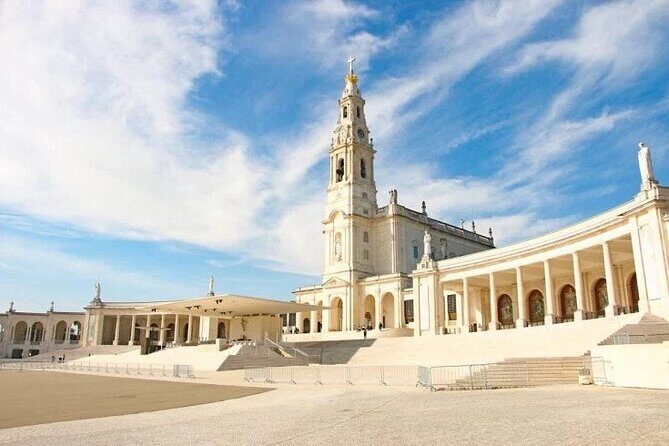 Tour from Lisbon: Obidos, Nazaré and Fátima Small Group - Who Should Book This Tour?
