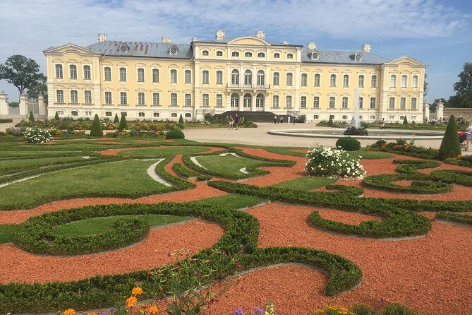 Tour from Riga to Vilnius: Bauska Castle, Rundale Palace and The Hill of Crosses - Key Points