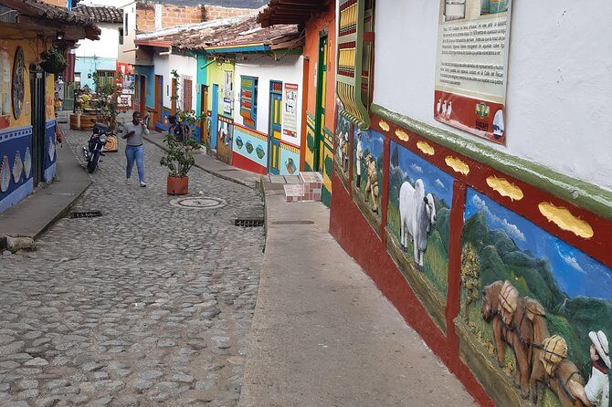 Tour Guatape and Coffee - Tasting Experiences