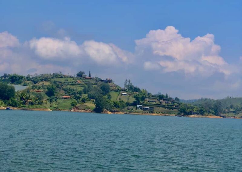 Tour Guatapé - Piedra del Peñol with departure from Medellín - Final thoughts on value and experience