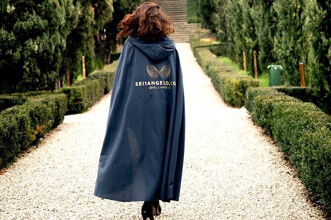 Tour Guidato nel centro di Verona accompagnato da un Angelo - Experience Verona Like Never Before with a Guided Tour Accompanied by an Angel