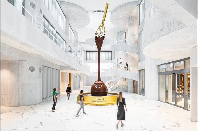 Tour in Lindt Home of Chocolate Museum From Zurich With pickup - Exploring the Lindt Home of Chocolate: What You Can Expect
